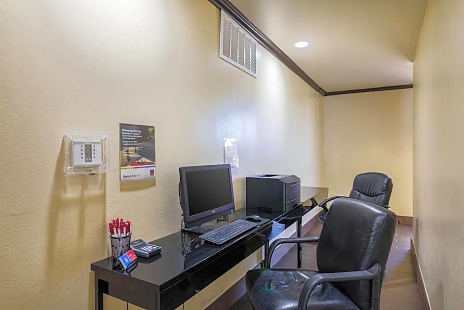 Comfort Suites Austin Airport