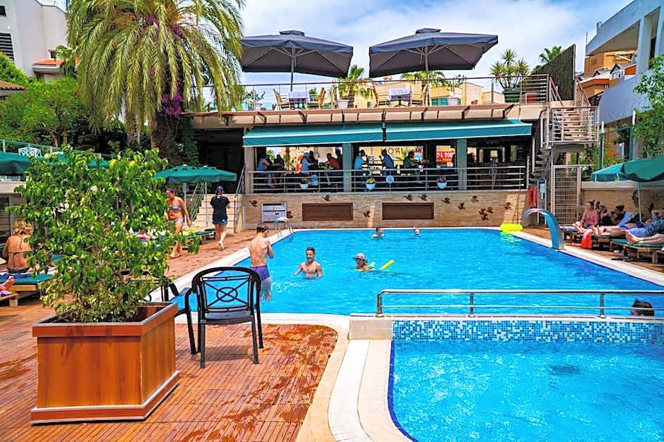 Ambassador Plaza Hotel - All Inclusive