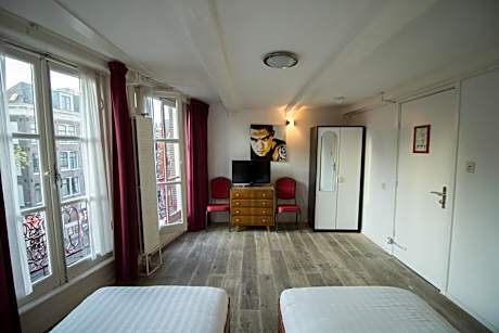 Twin Room with City View