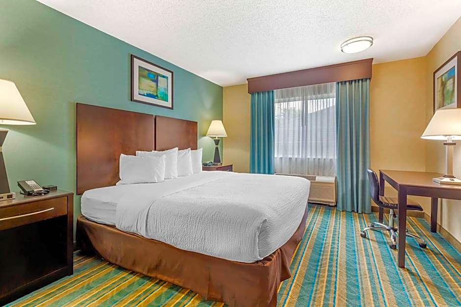 Best Western Berkshire Hills Inn And Suites