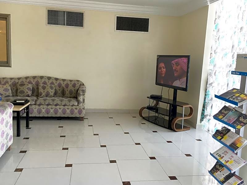 Marina Royal Hotel Suite