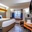 Microtel Inn & Suites by Wyndham Southern Pines / Pinehurst