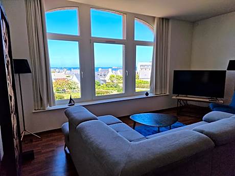 Pretty apartment with sea view in Primel