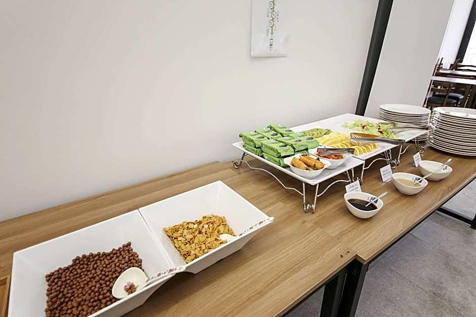 Benikea Cheonan Tourist Hotel