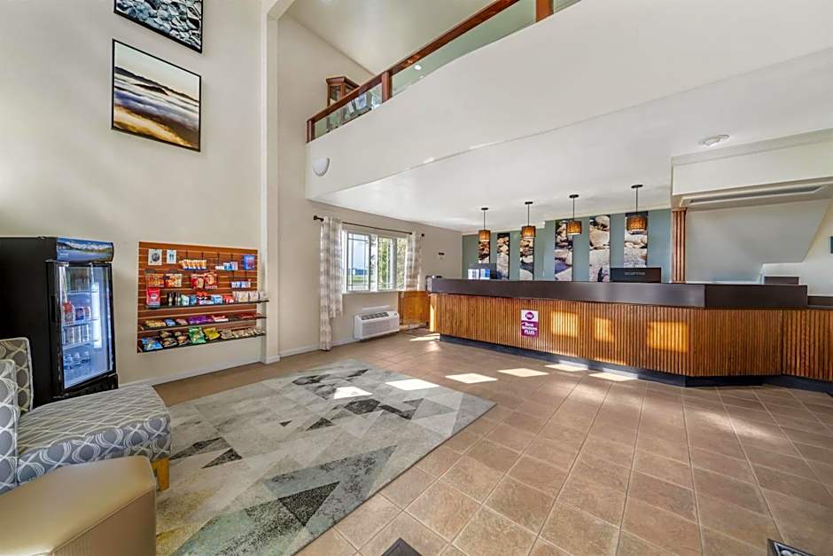 Best Western Plus Northwoods Inn