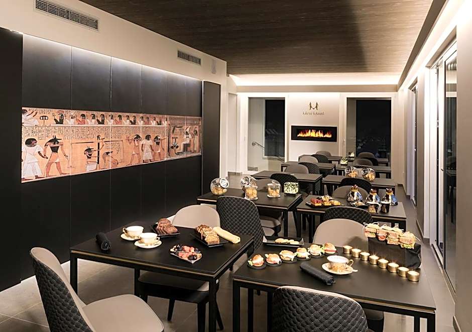 Finis Africae Hotel