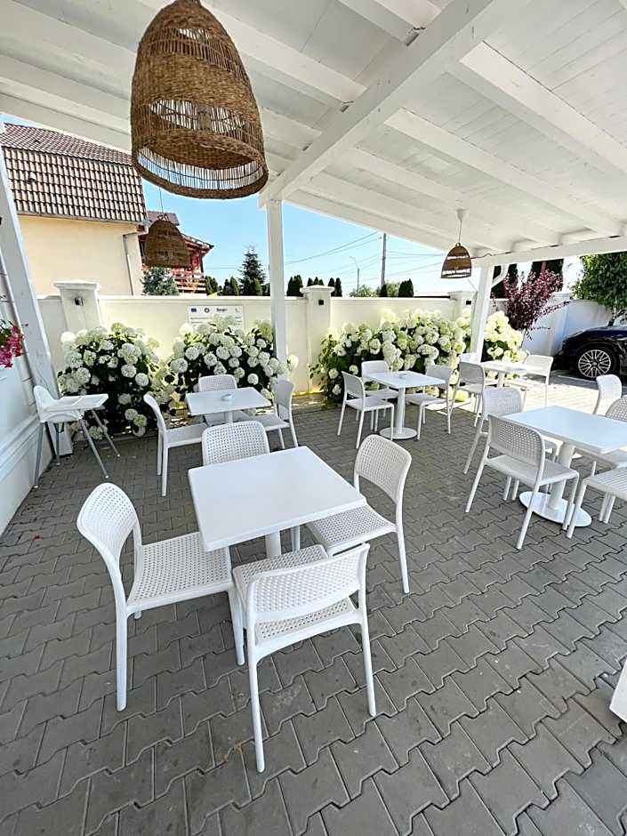 Krystal Boutique Mansion