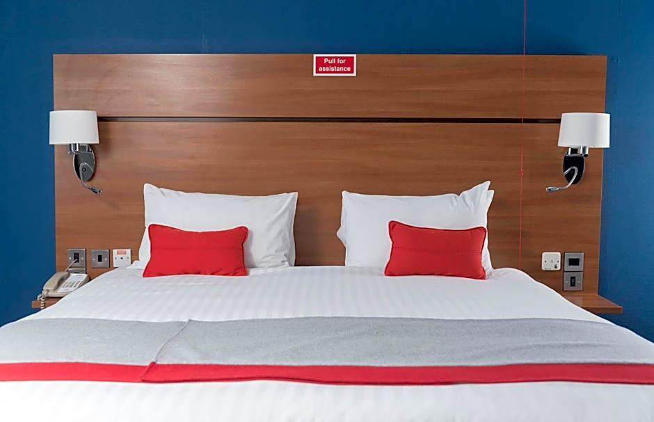 Holiday Inn Express Birmingham Star City By IHG