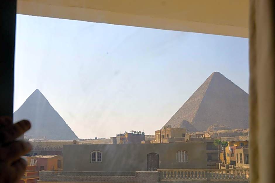 Pyramids Top Inn