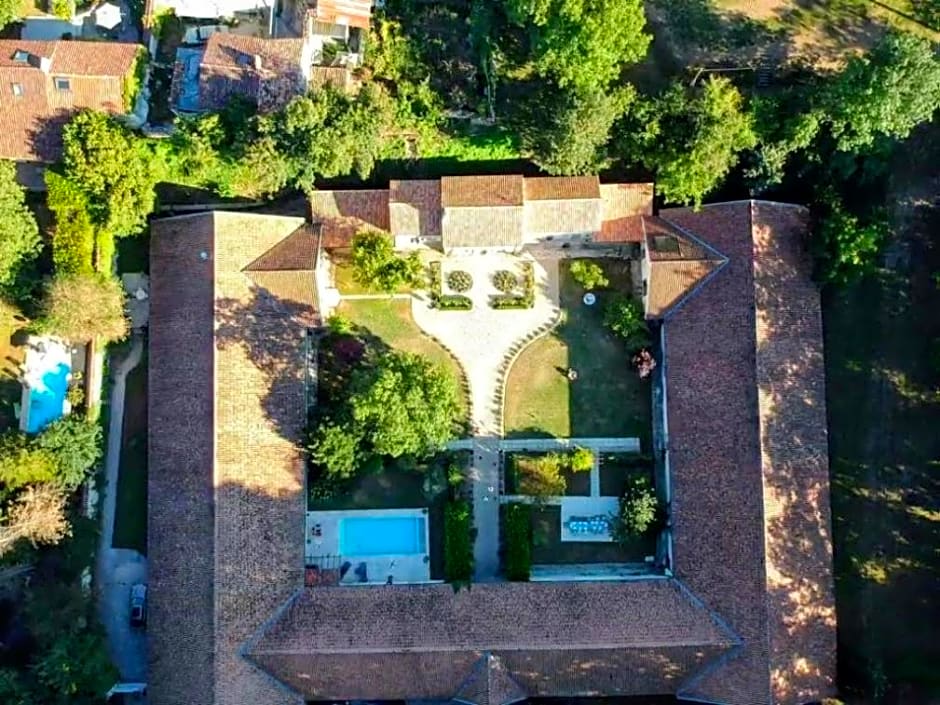 Le Domaine Des Platanes