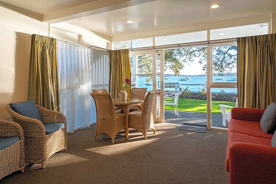 Hananui Lodge and Apartments