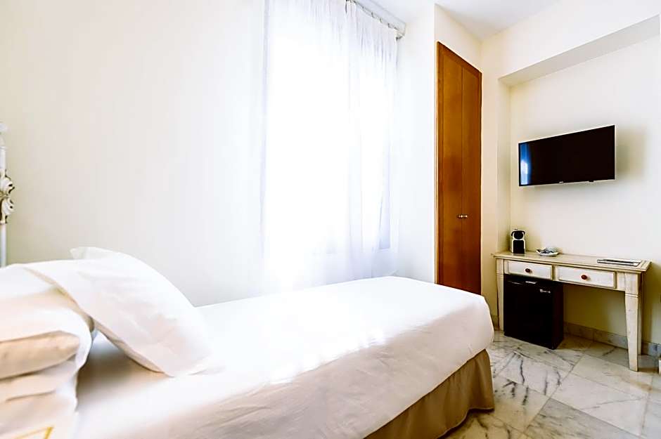 Basic Hotel Doña Manuela