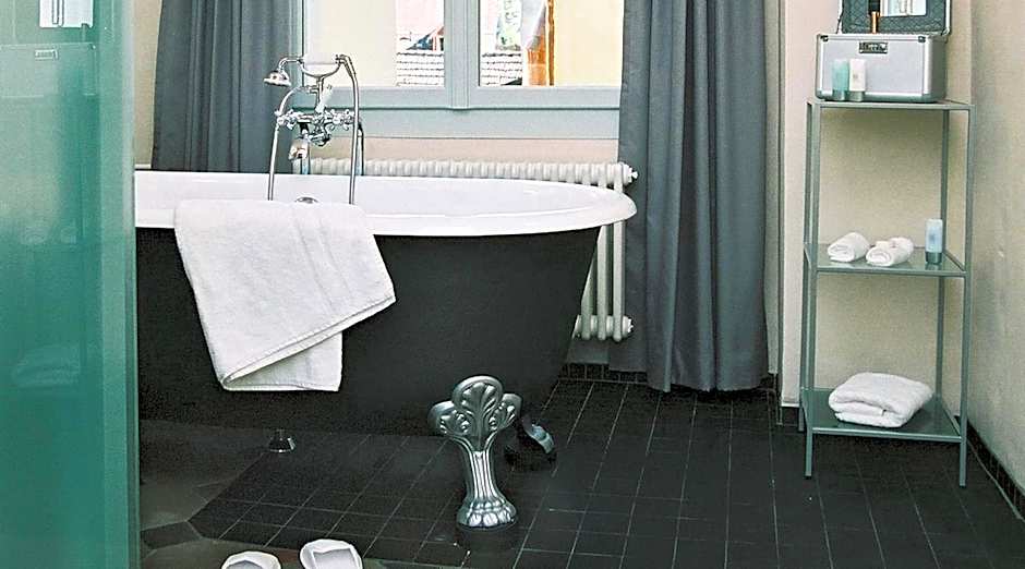 Hotel Le Lion - Self Check-in