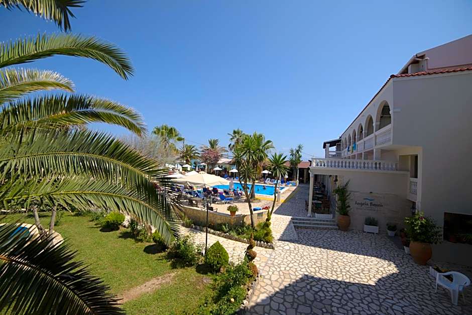 Angela Beach Hotel & Apts