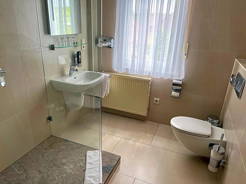 Hotel-Restaurant Zum Kirschbaum