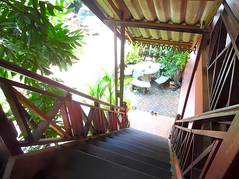 Heuan Lao Guesthouse
