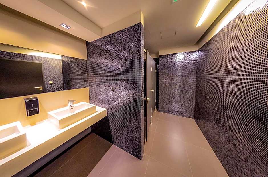 Hotel Astone Conference & Spa