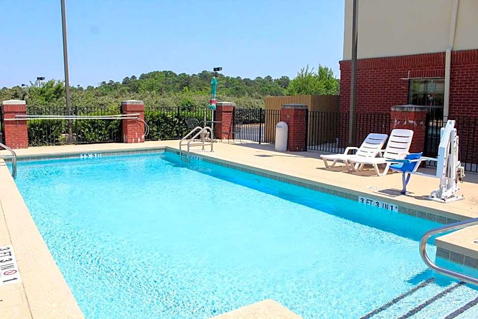 Comfort Inn & Suites