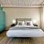 Open Hotel