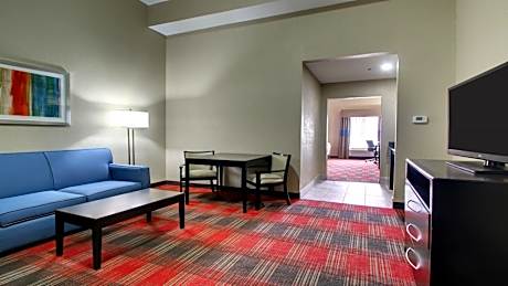 2 Queen Beds Suite