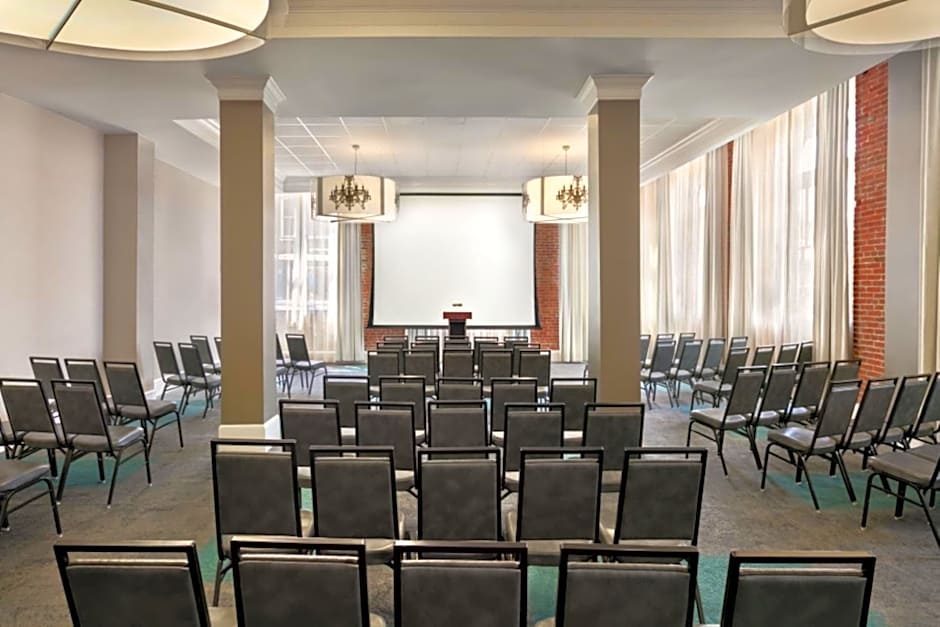 Hotel Indigo Savannah Historic District By IHG