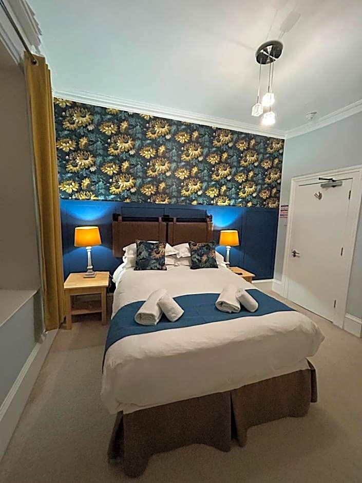 Annandale Arms Hotel