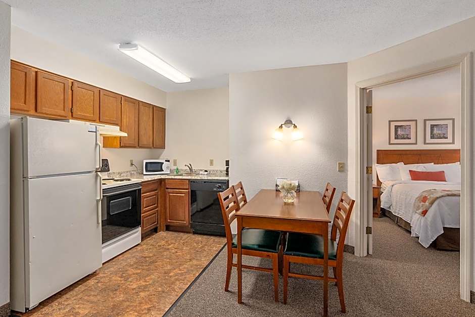 Residences at Daniel Webster