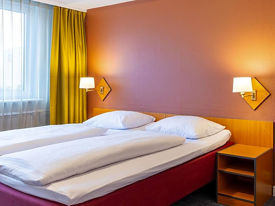 Good Morning + Berlin City East