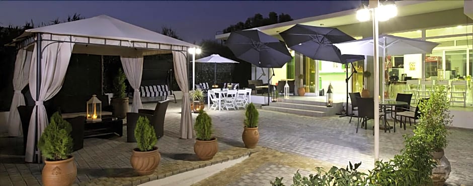 Anelia Boutique Studios & Apartments