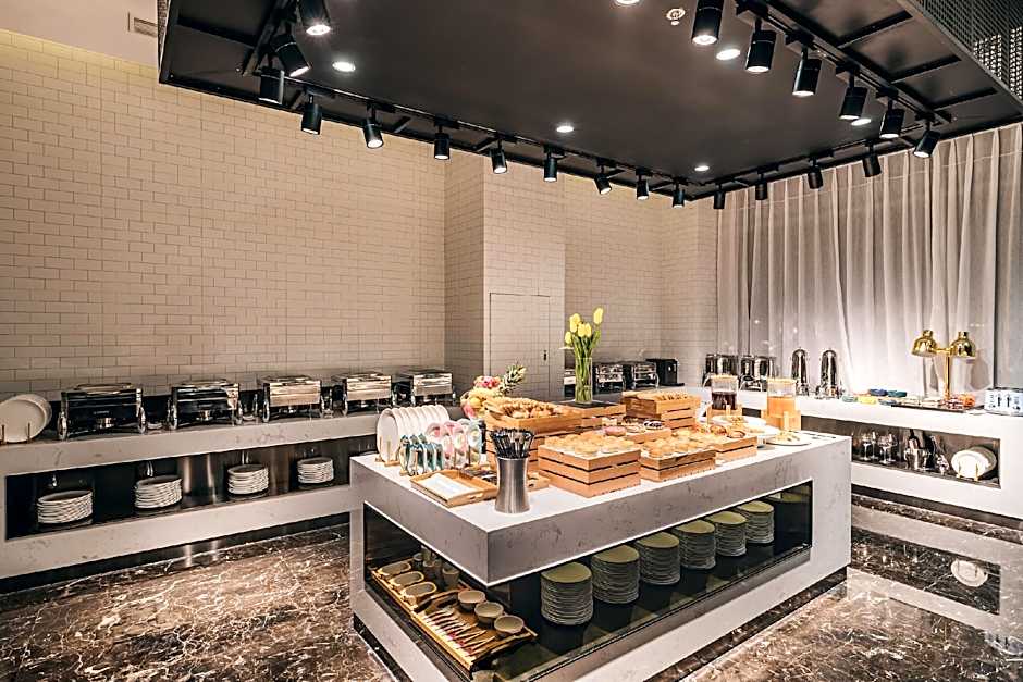 Atour Light Hotel Chengdu Hongpailou Metro Station – Chengdu, IL