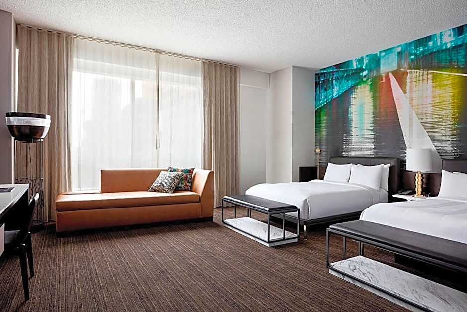 New York Marriott At The Brooklyn Bridge