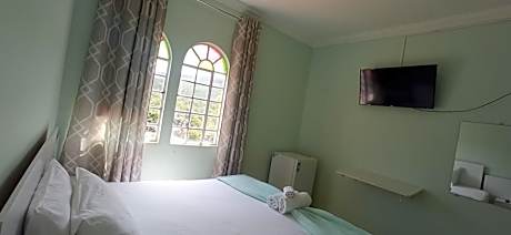 Triple Room with Bathroom