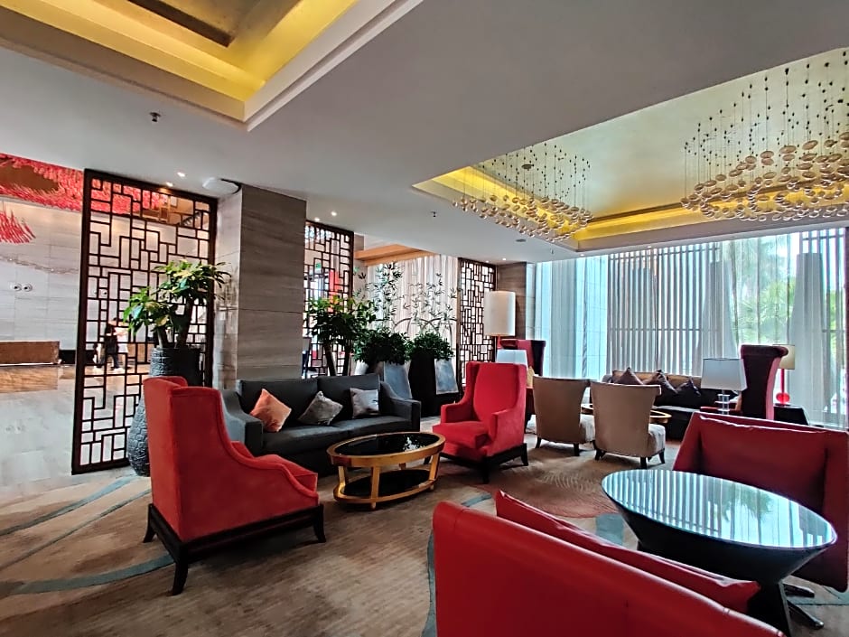 Easeland Hotel