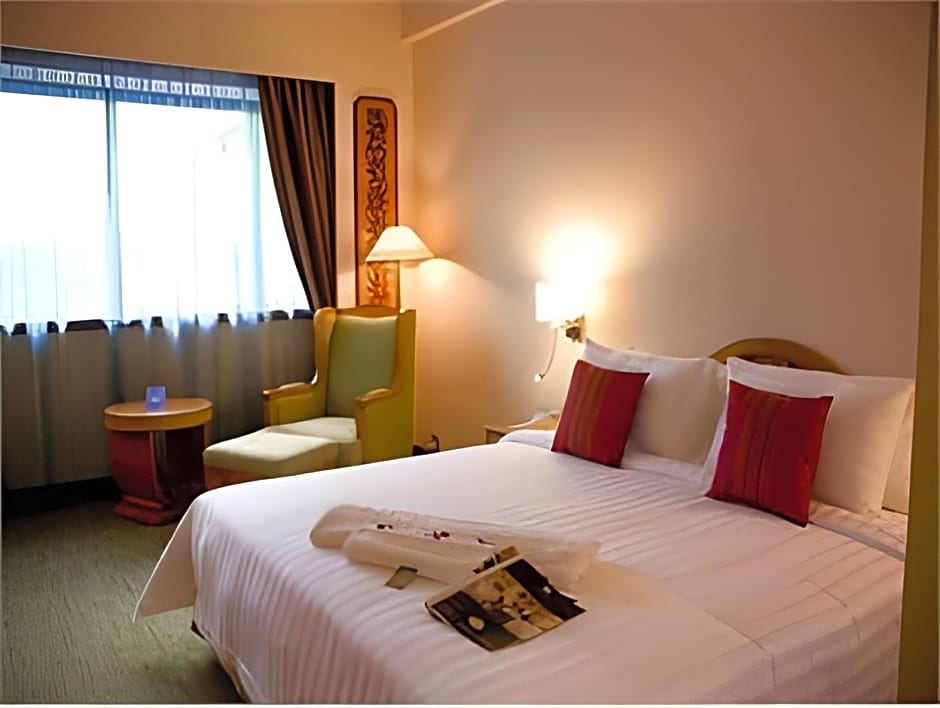 The Centrepoint Hotel