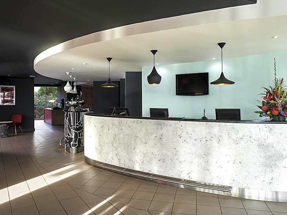 ibis Swansea