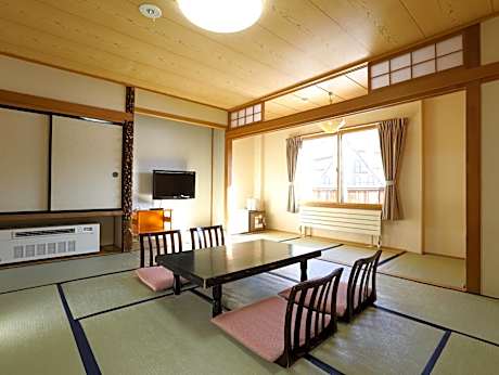 Japanese-Style Quadruple Room