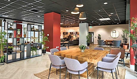 For Students Only The Oaks in Coventry