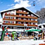 Hotel THE LARIX ski-in ski-out