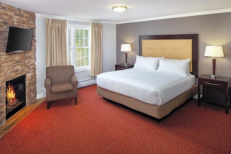 Golden Gables Inn
