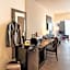 PLAZA Premium Den Haag City Center