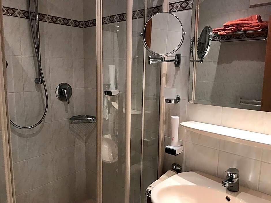 Gasthof & Hotel Goldener Hirsch