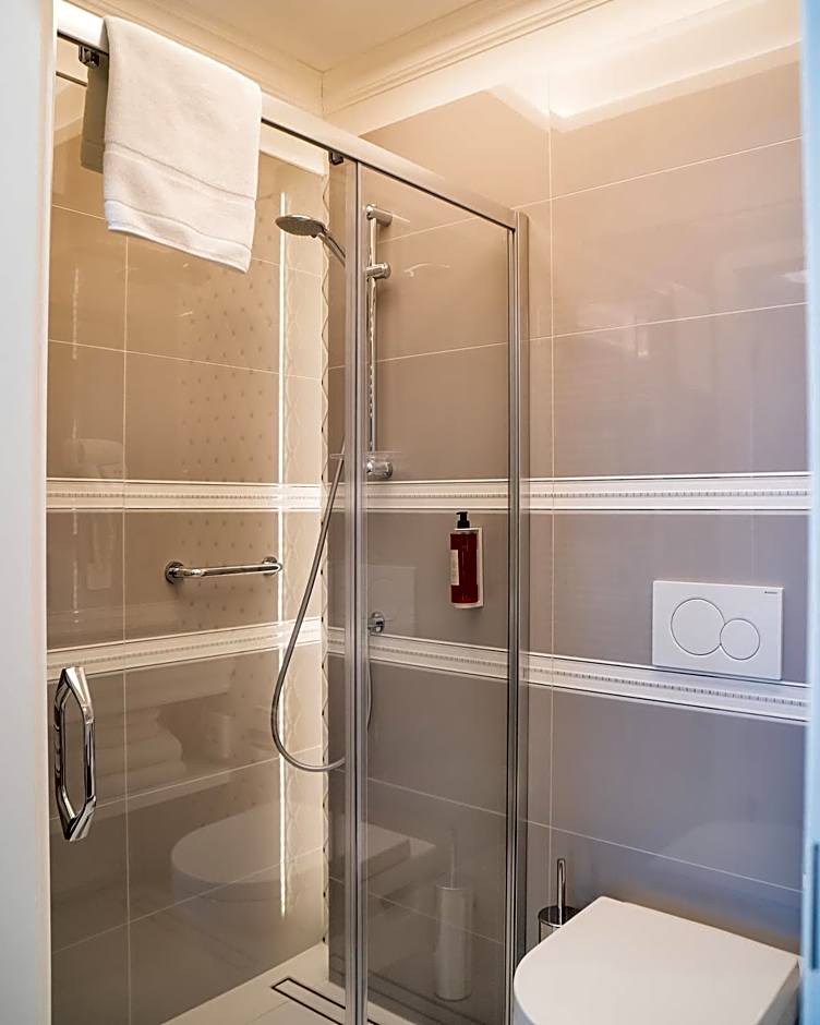 Merci Boutique Hotel