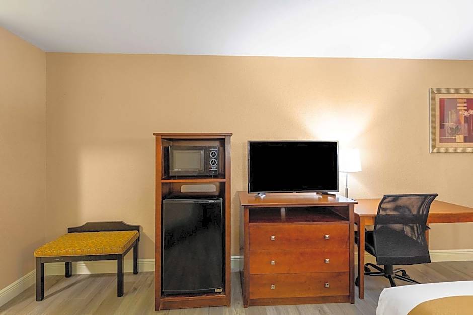 Quality Inn Quincy - Tallahassee West