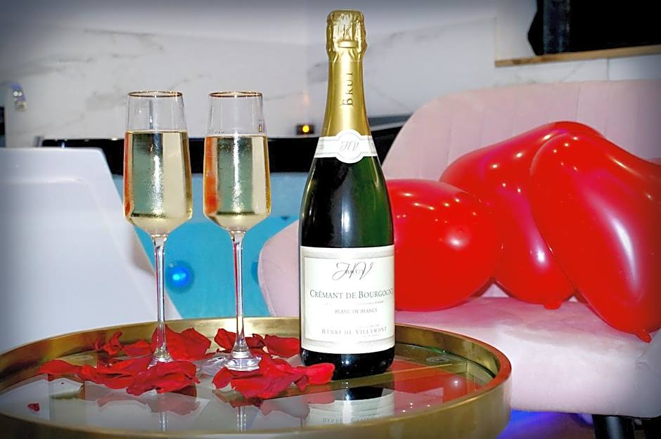 Le Vénus - Appartement SPA Privatif Balnéo Sauna