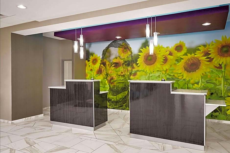 La Quinta Inn & Suites by Wyndham Springfield