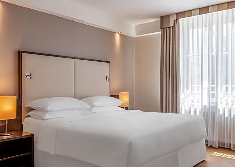 Presidential Suite, 1 Bedroom, Non Smoking (1 King Bed)