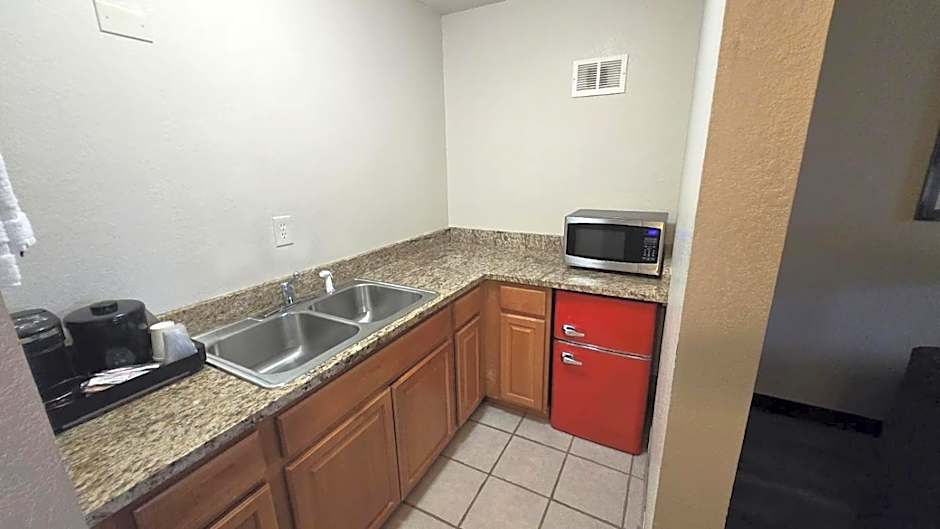 Copley Inn & Suites, Copley - Akron