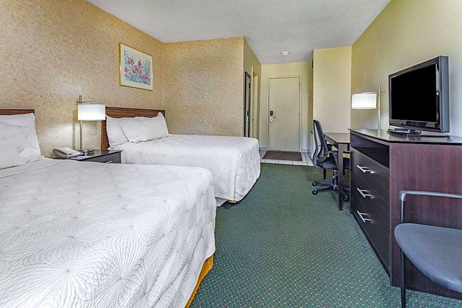 Travelodge by Wyndham Bracebridge