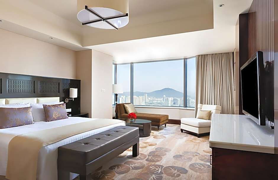 Zdjęcie 1 z 10 — 1 Bedroom Suite