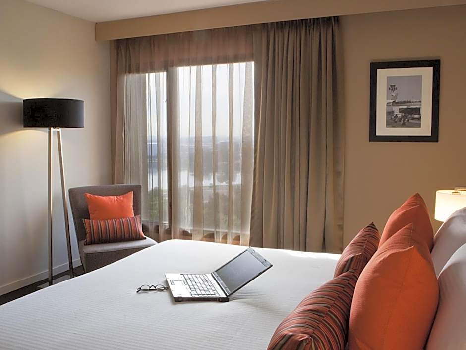 Novotel Sydney International Airport Hotel